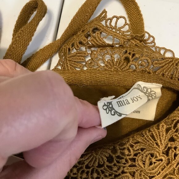 NWT Mia Joy Girl’s Dress Size 8 – XOXO, Puff Sleeve, Crocheted Collar, Holiday - Picture 8 of 9